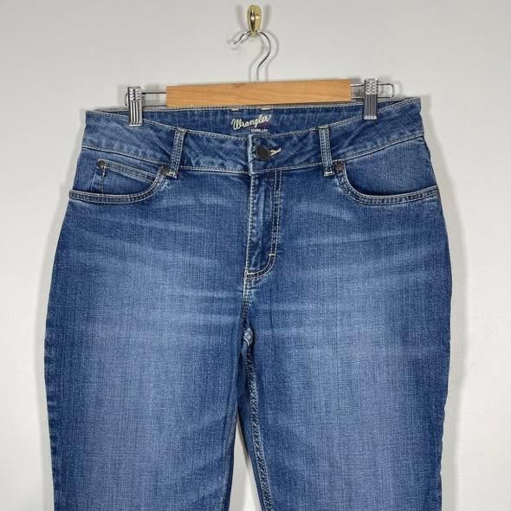 Wrangler Flare Leg Jeans 11/12 x 36 Mid Rise Medium Wash Denim Western Cowgirl‎ - Picture 2 of 9